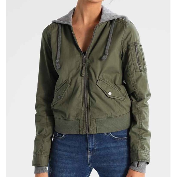 Hollister Army Green Bomber Jacket with Hoodie - Picture 2 of 8